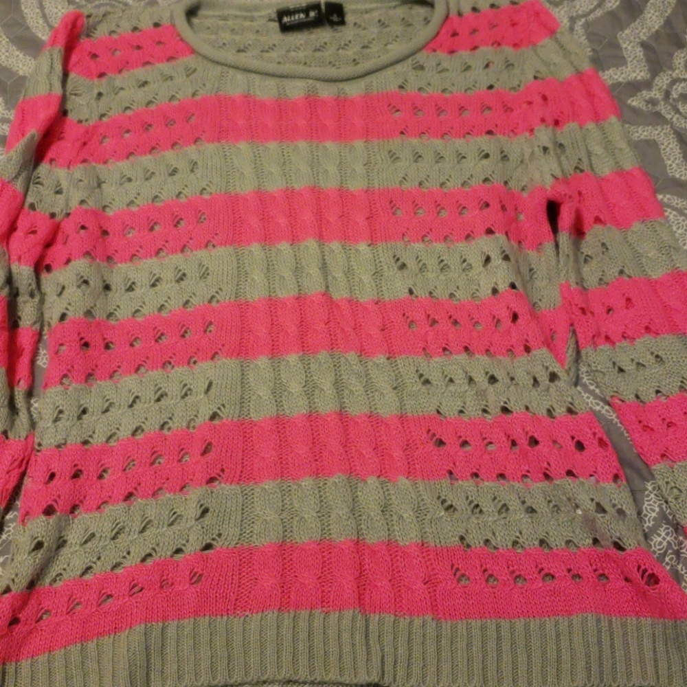 Allen B. Sweater - Picture 2 of 7